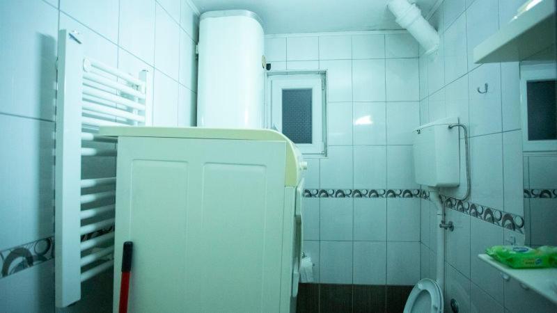 Private Cozy Room 1 With Shared Kitchen In Appartment, Downtown Belgrad Exteriör bild