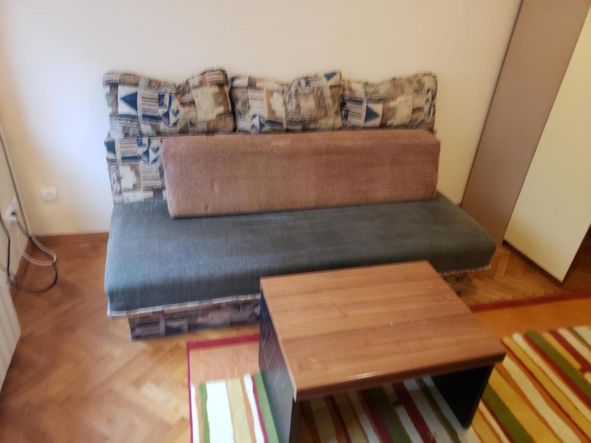 Private Cozy Room 1 With Shared Kitchen In Appartment, Downtown Belgrad Exteriör bild